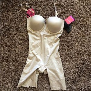 SPANX strapless cupped bodysuit NWT